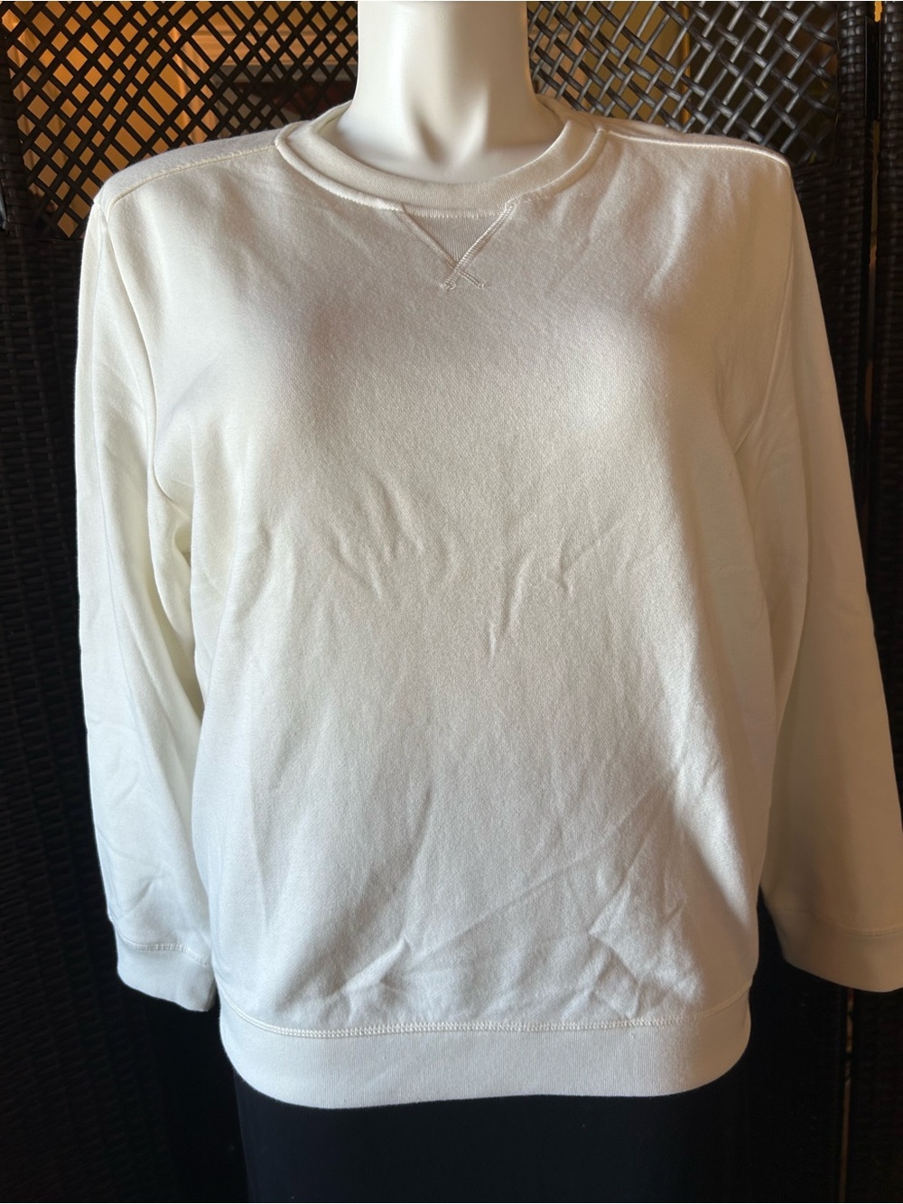Karen Scott Cream Crewneck Sweatshirt